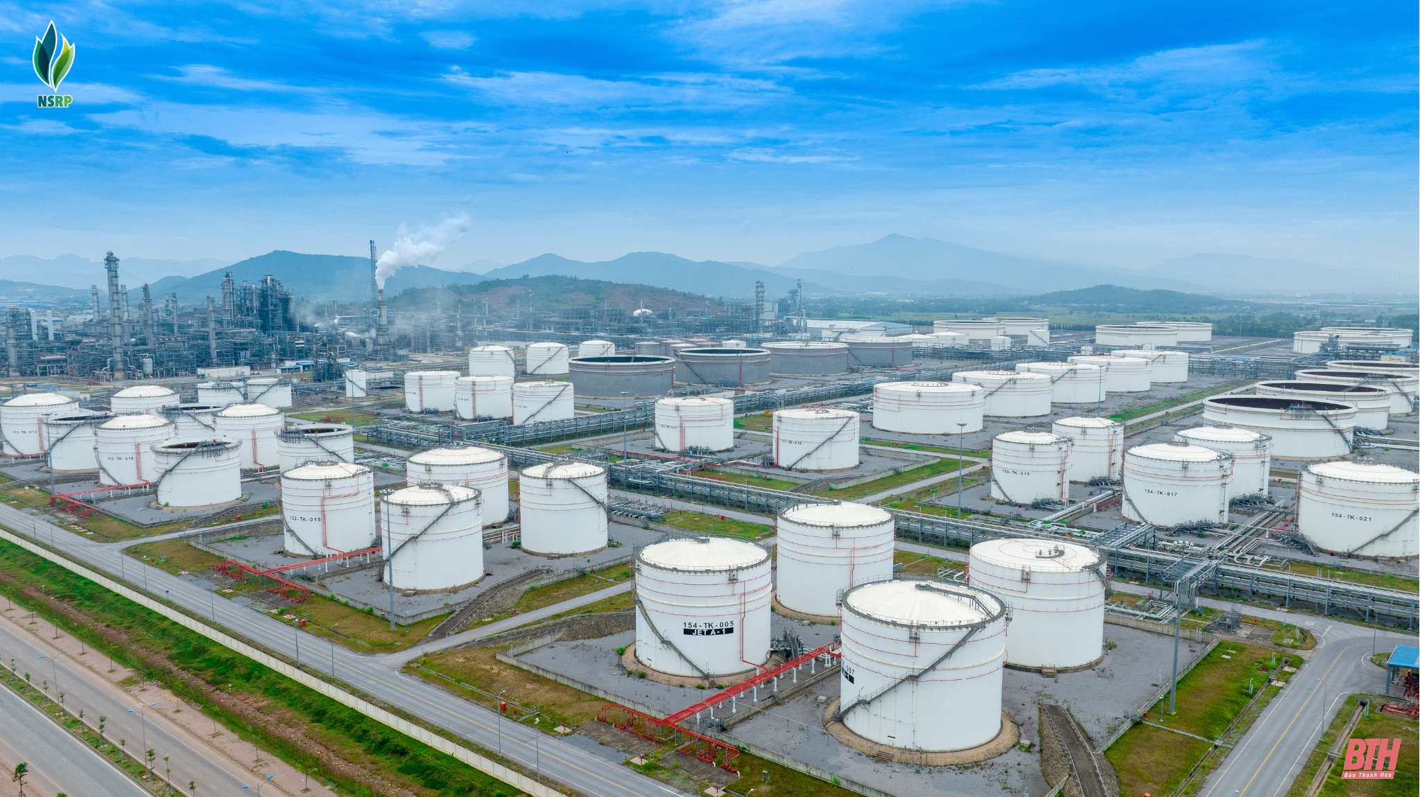 Thi công đường dẫn nước làm mát NM lọc dầu Nghi Sơn