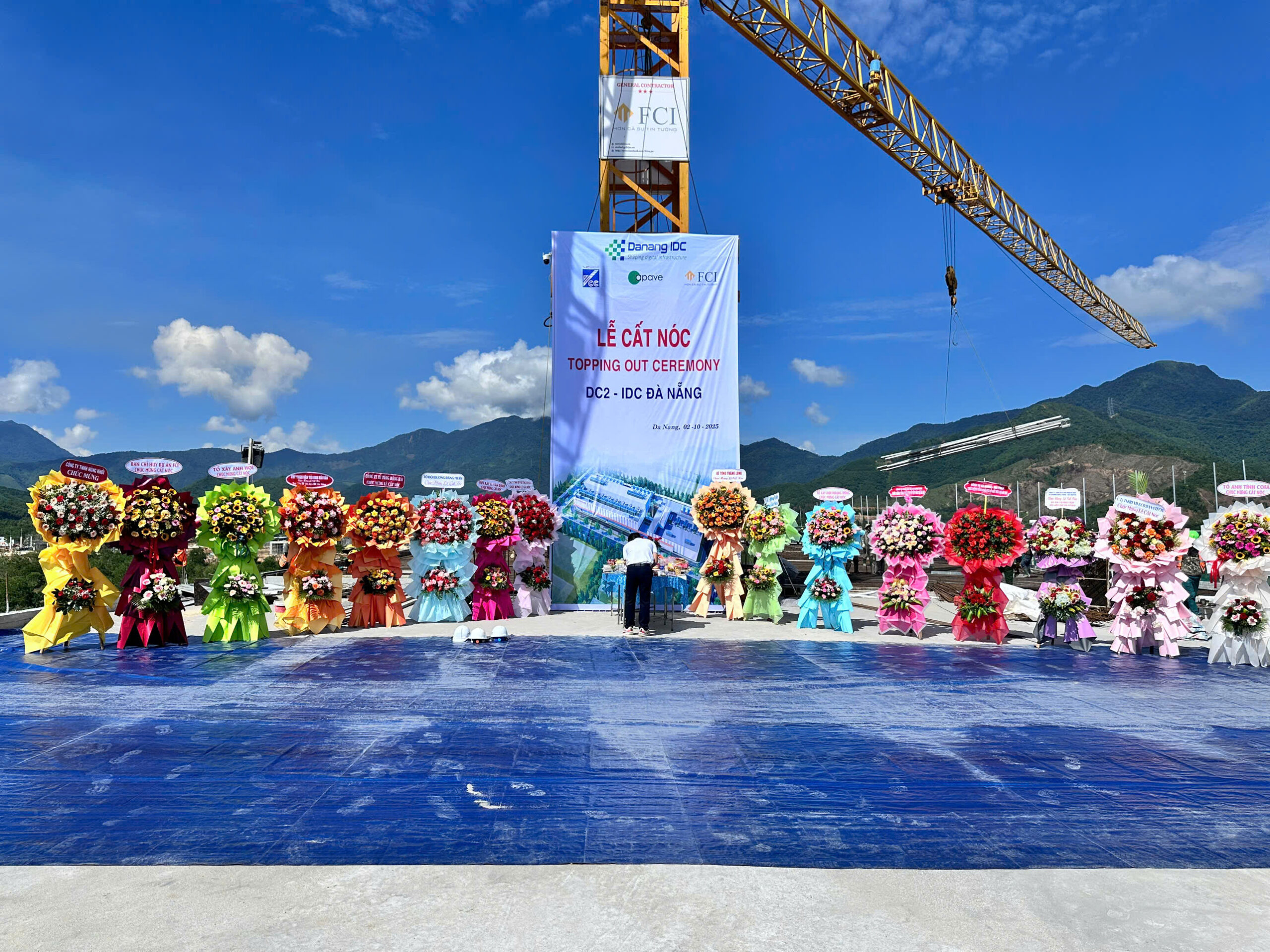 🎉 LỄ CẤT NÓC DC2 – IDC ĐÀ NẴNG 🏗️