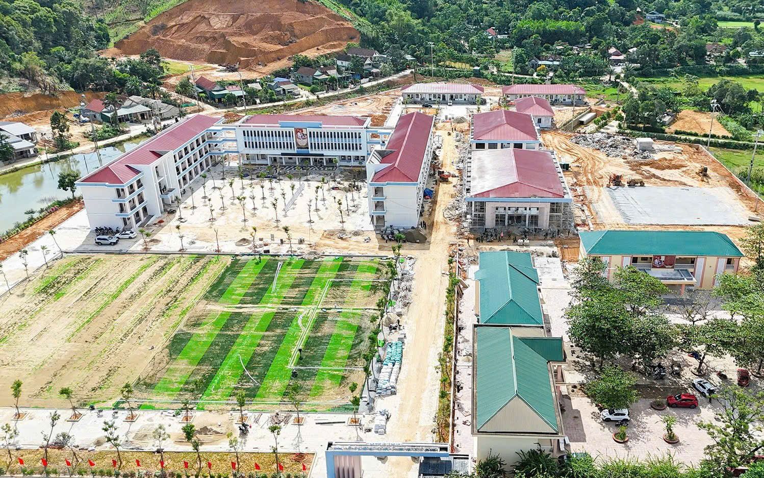 FCI Việt Nam về đích thần tốc trường nội trú liên cấp Sơn Kim 1 đúng ngày khai giảng
